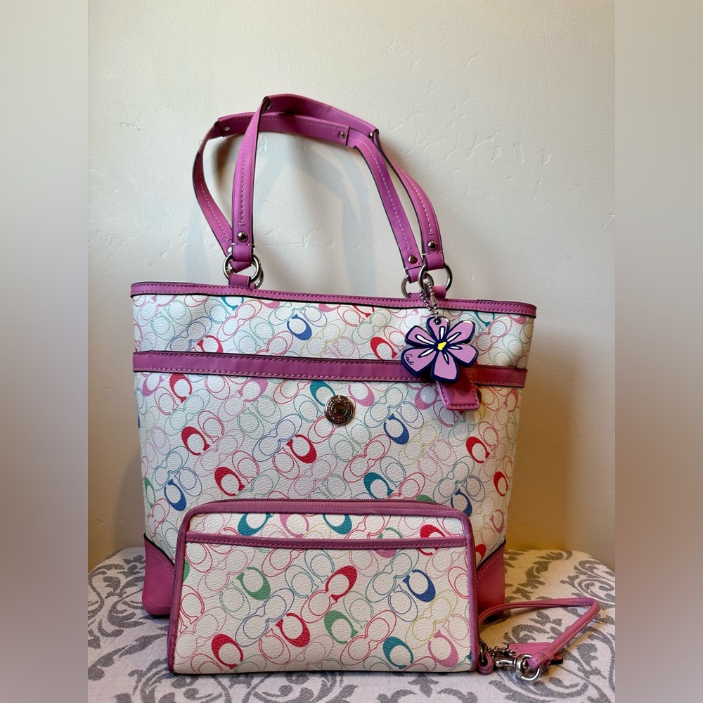 Coach Multicolor Signature C Tote AND Matching Wallet